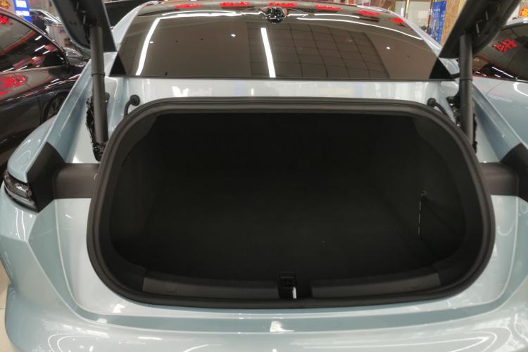 Used Nio ET5 2025 75 kWh Trunk