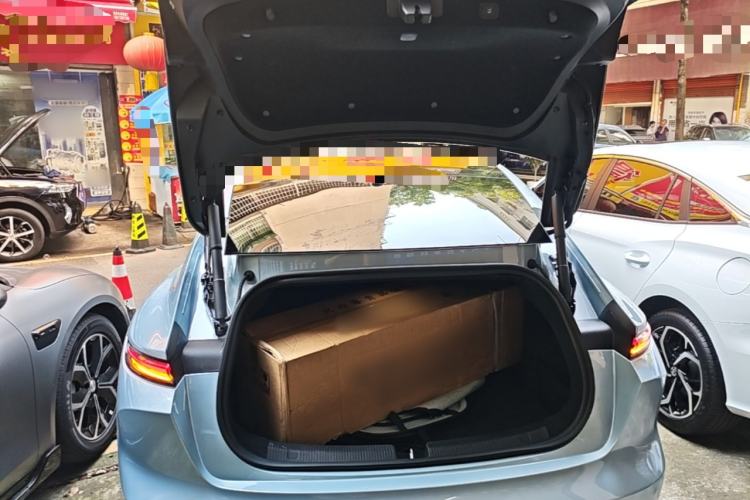 Used Nio ET5 2025 75 kWh Trunk