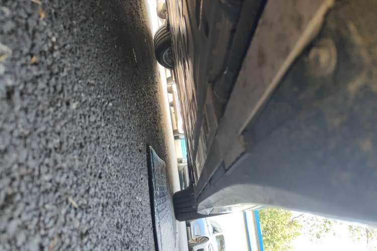Used Nio ET5 2025 75 kWh Chassis Front Left