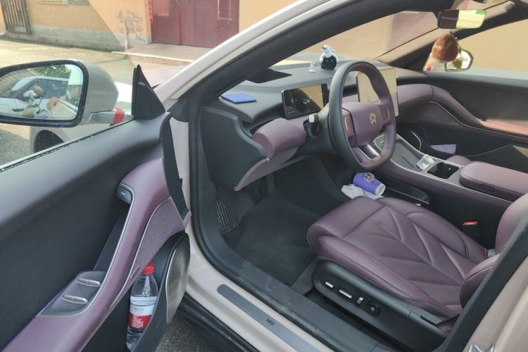 Used Nio ET5 2025 75 kWh Driver Seat