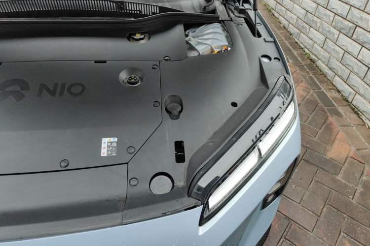 Used Nio ET5 2025 75 kWh Engine Bay Left