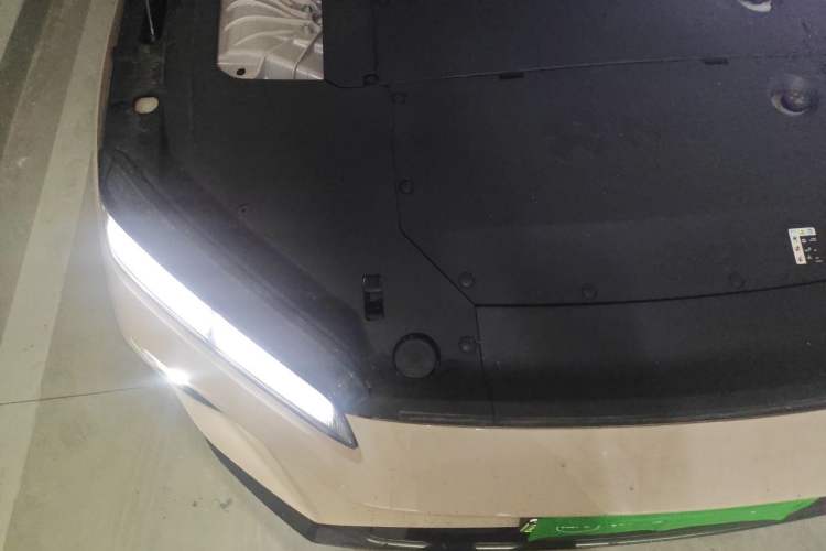 Used Nio ET5 2025 100 kWh Engine Bay Right