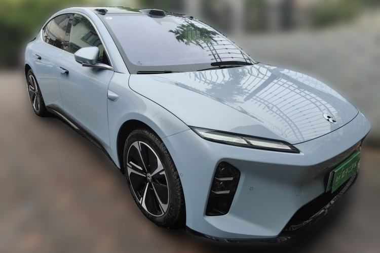 Used Nio ET5 2025 75 kWh Front Right 45 Deg