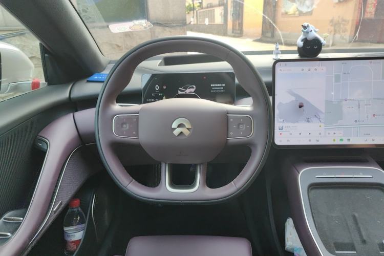 Used Nio ET5 2025 75 kWh Steering Wheel