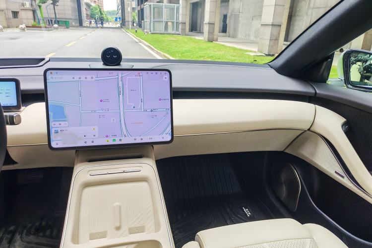 Used Nio ET5 2025 75 kWh Audio And AC Panel