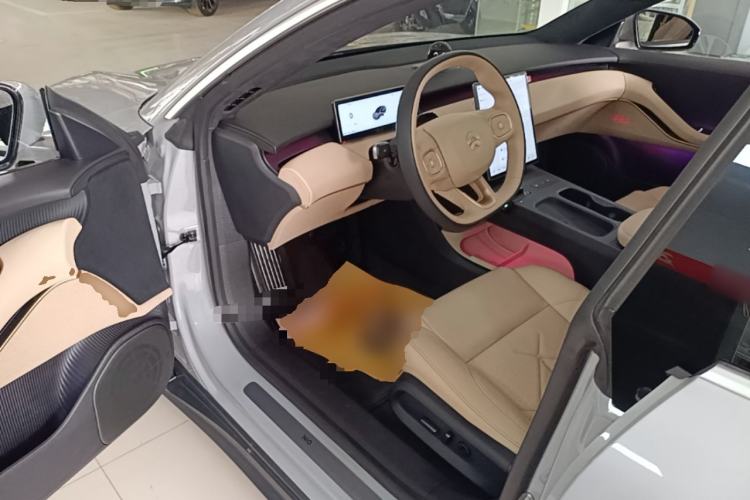 Used Nio ET5 2025 75 kWh Driver Seat