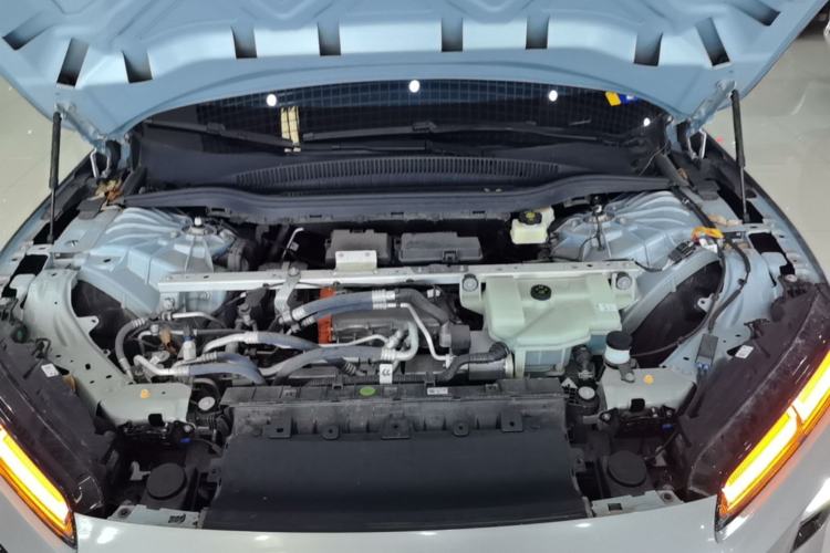 Used Nio ET5 2025 75 kWh Engine Bay