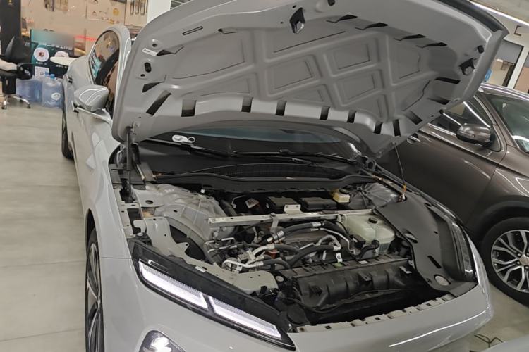 Used Nio ET5 2025 75 kWh Engine Bay