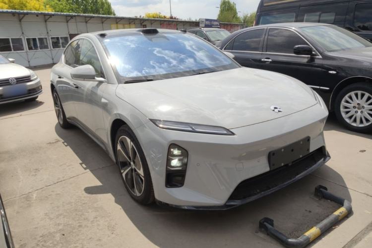 Used Nio ET5 2025 75 kWh Exterior 1