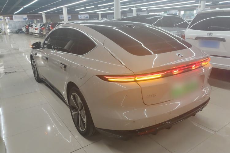 Used Nio ET5 2025 75 kWh Exterior 2