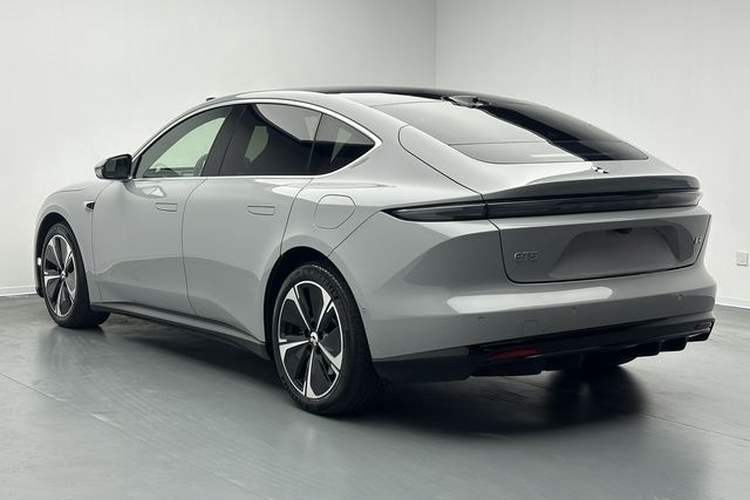Used Nio ET5 2025 75 kWh Exterior 3