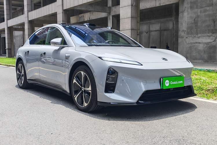 Used Nio ET5 2025 75 kWh Exterior 5