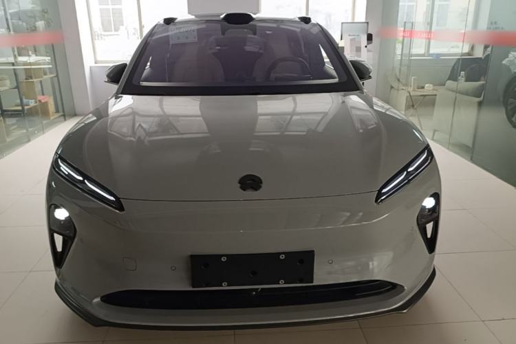 Used Nio ET5 2025 75 kWh Front