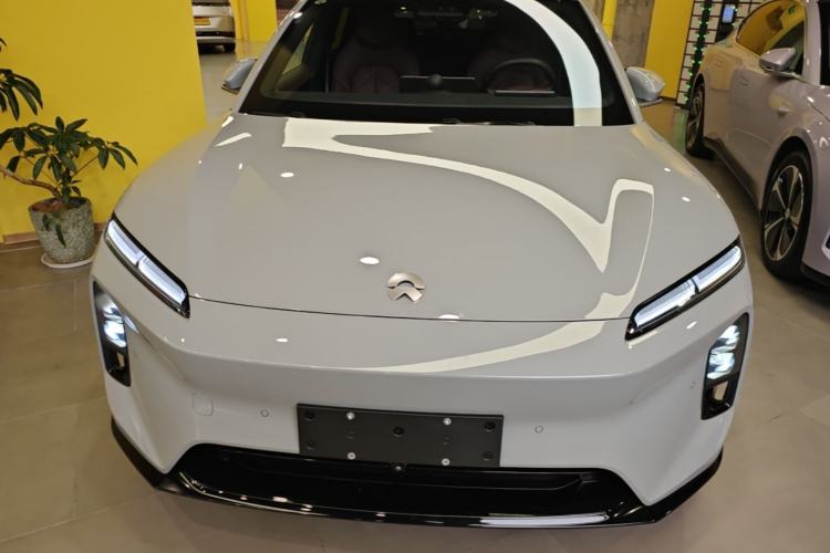 Used Nio ET5 2025 75 kWh Front