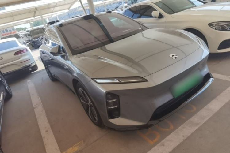 Used Nio ET5 2025 75 kWh Front Right 45 Deg