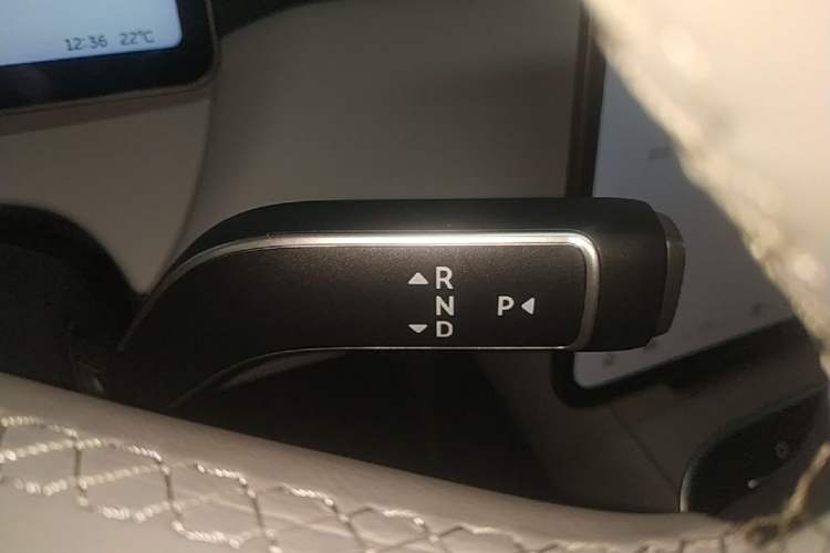 Used Nio ET5 2025 75 kWh Gear Lever