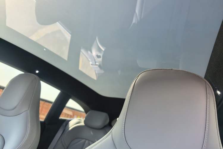 Used Nio ET5 2025 75 kWh Headliner