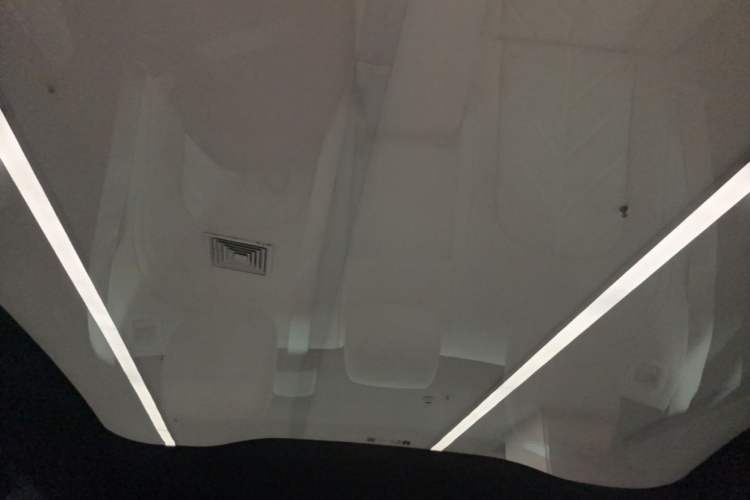 Used Nio ET5 2025 75 kWh Headliner
