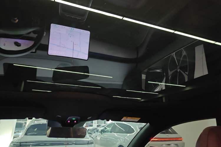 Used Nio ET5 2025 75 kWh Headliner