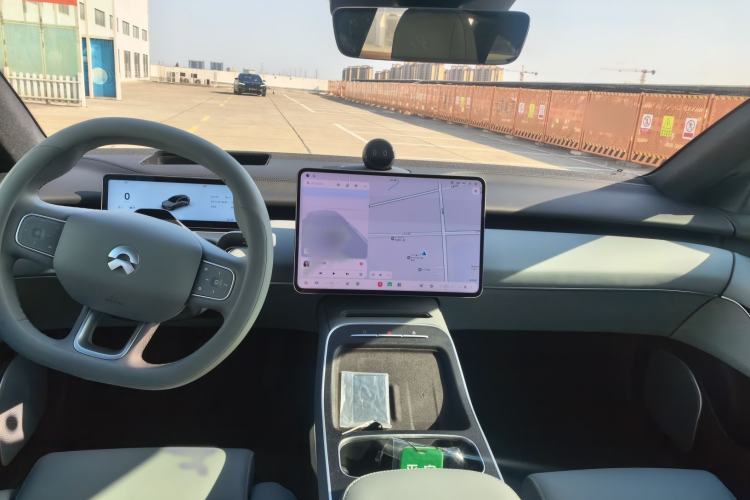 Used Nio ET5 2025 75 kWh Interior 5