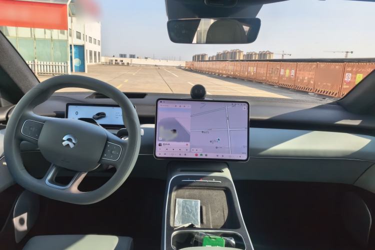 Used Nio ET5 2025 75 kWh Interior 6