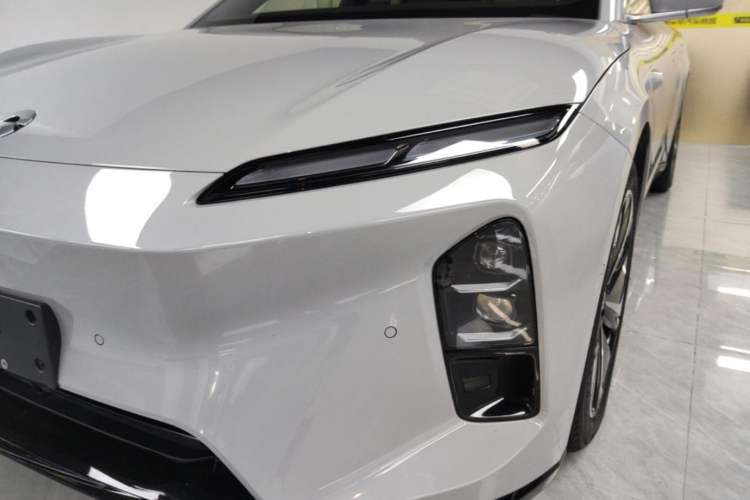 Used Nio ET5 2025 75 kWh Left Front Headlight