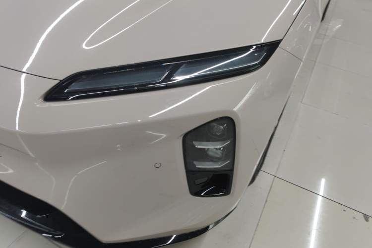 Used Nio ET5 2025 75 kWh Left Front Headlight