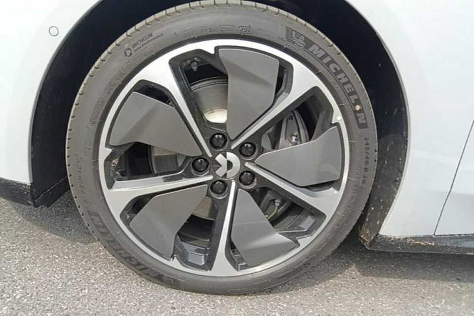 Used Nio ET5 2025 75 kWh Left Front Wheel Hub