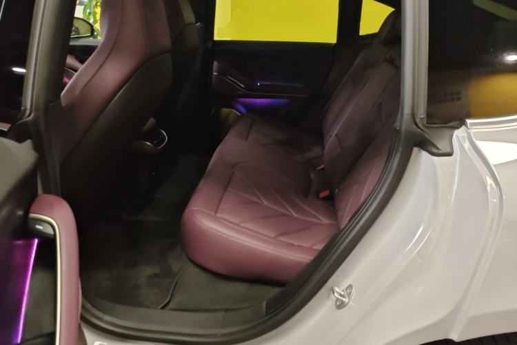 Used Nio ET5 2025 75 kWh Left Rear Seat