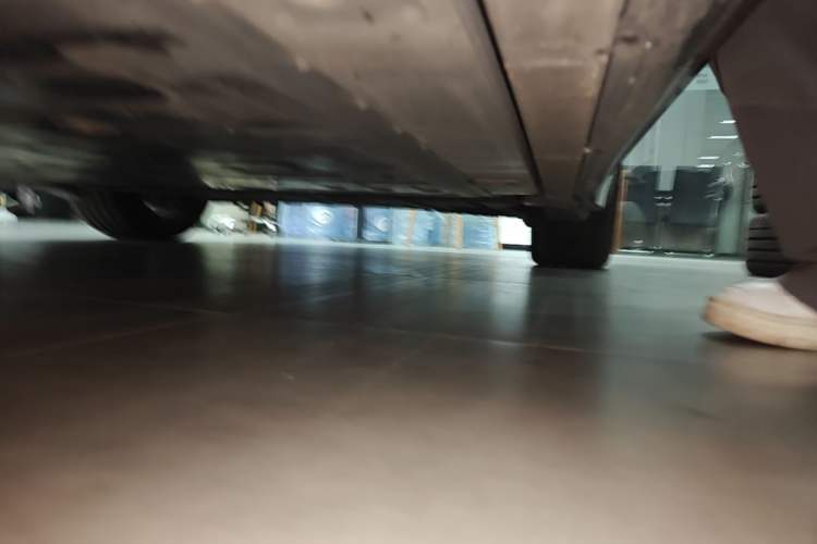 Used Nio ET5 2025 75 kWh Left Side Sill