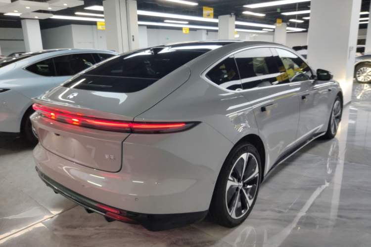 Used Nio ET5 2025 75 kWh Rear Right 45 Deg