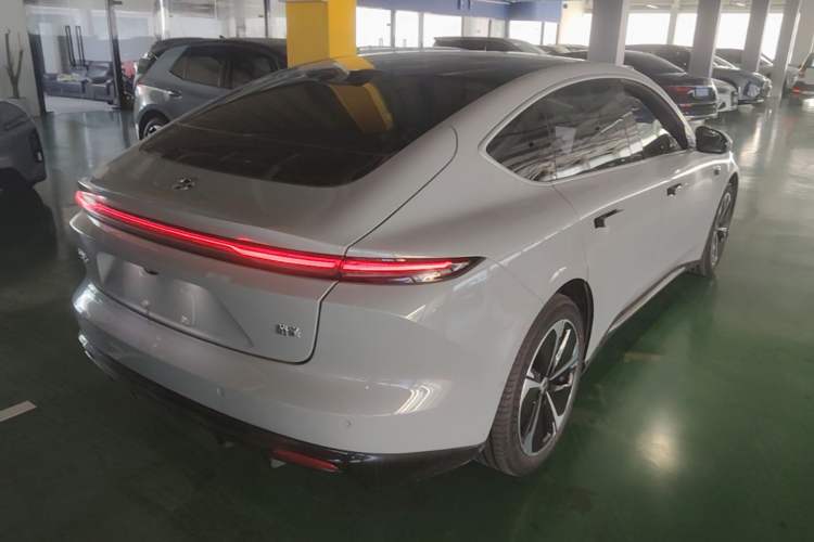 Used Nio ET5 2025 75 kWh Rear Right 45 Deg