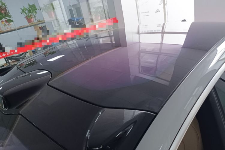 Used Nio ET5 2025 75 kWh Roof