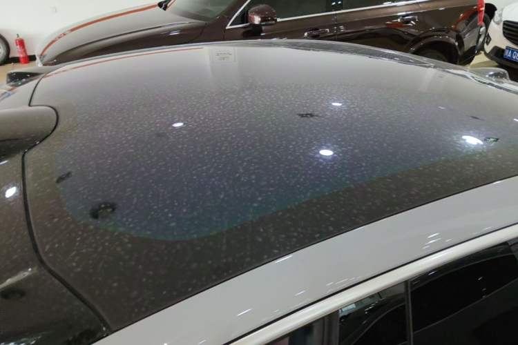 Used Nio ET5 2025 75 kWh Roof