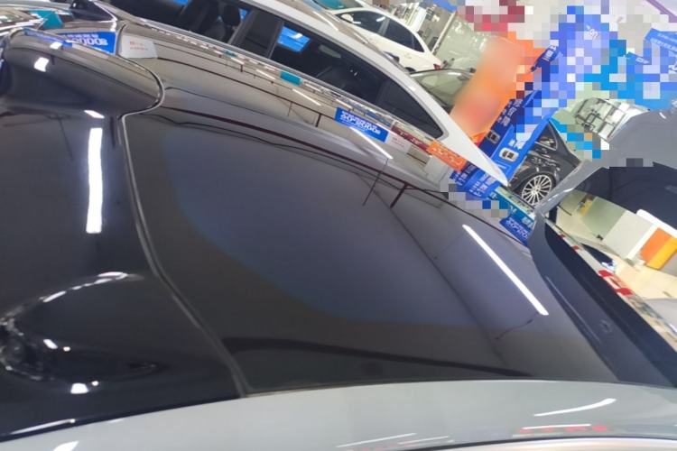 Used Nio ET5 2025 75 kWh Roof