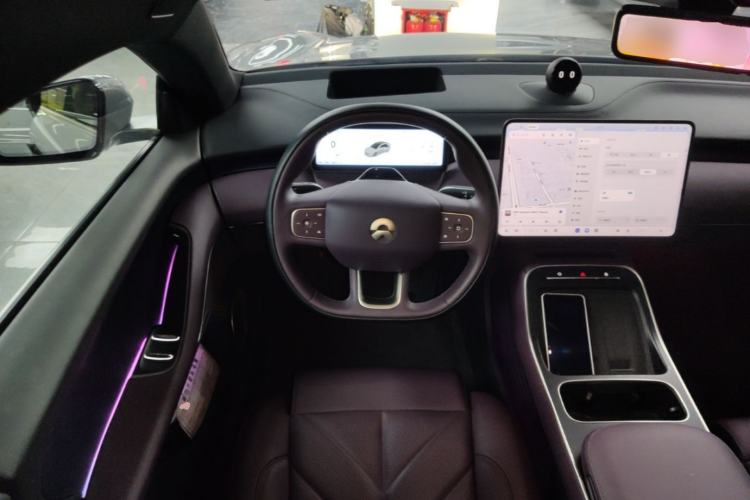 Used Nio ET5 2025 75 kWh Steering Wheel