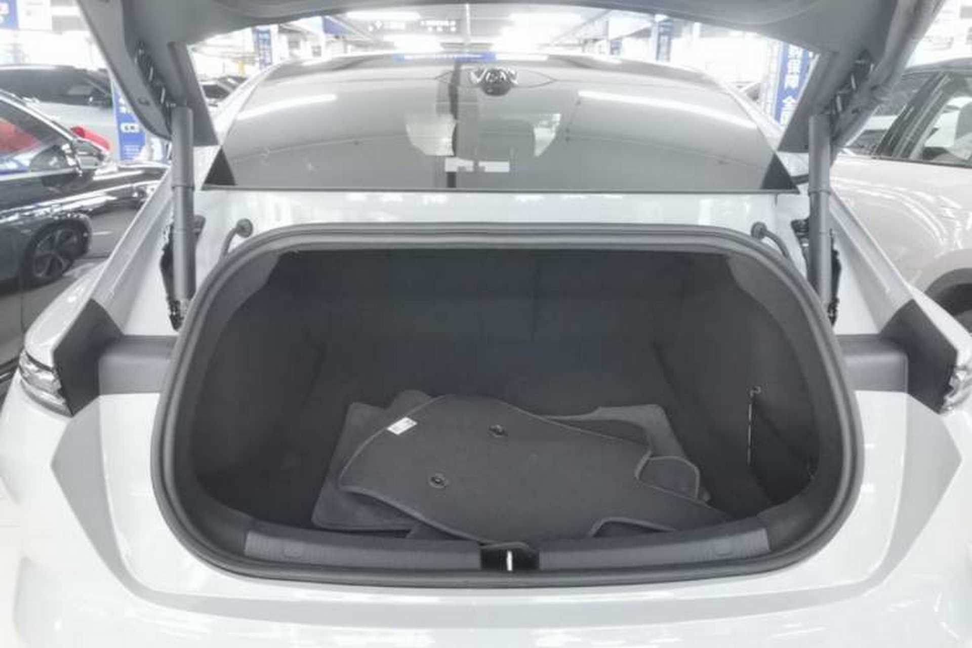 Used Nio ET5 2025 75 kWh Trunk