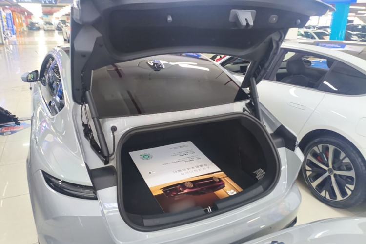 Used Nio ET5 2025 75 kWh Trunk
