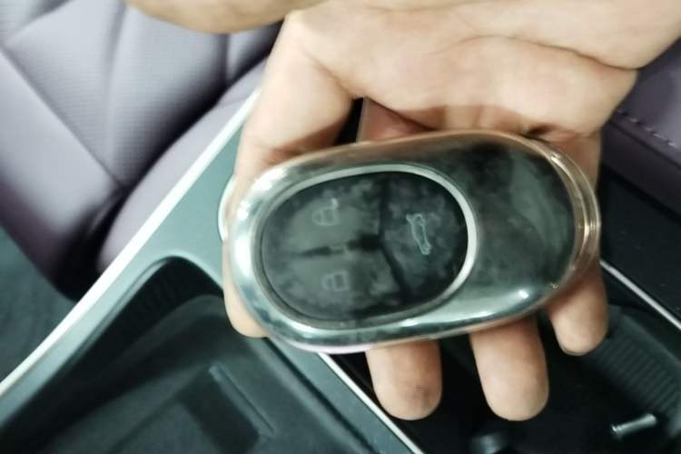 Used Nio ET5 2025 75 kWh Vehicle Key