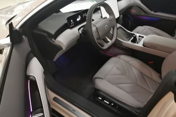 Used Nio ET5 2025 75 kWh Driver Seat