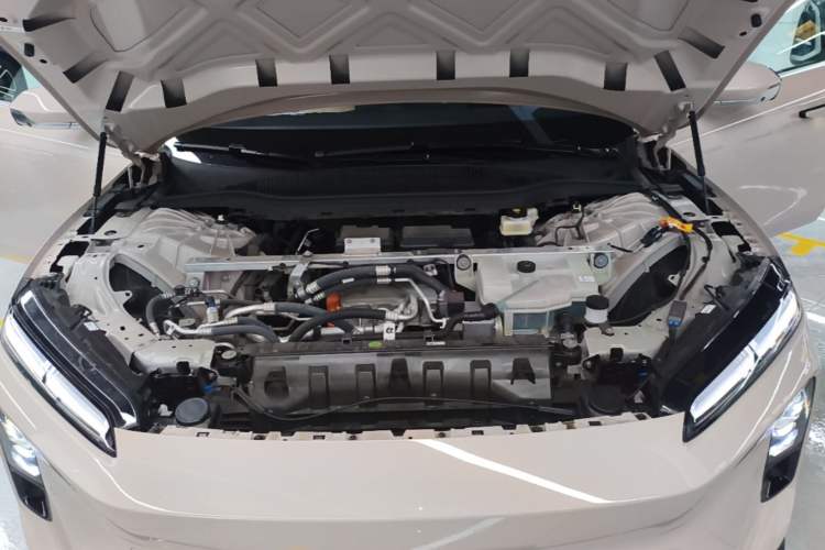 Used Nio ET5 2025 75 kWh Engine Bay