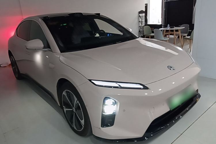 Used Nio ET5 2025 75 kWh Exterior 1