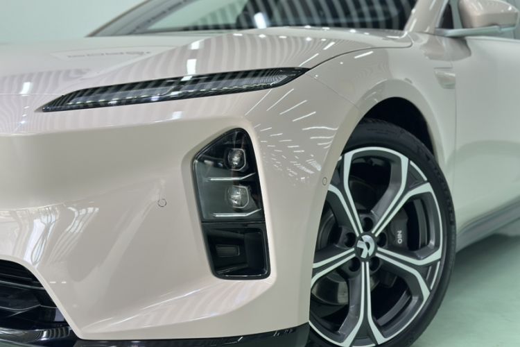 Used Nio ET5 2025 75 kWh Exterior 1