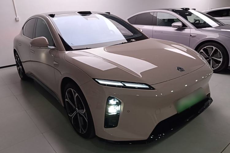 Used Nio ET5 2025 75 kWh Exterior 1