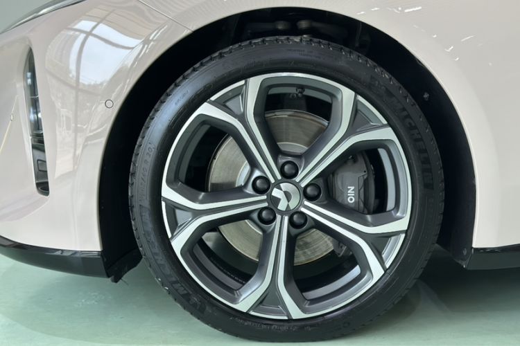 Used Nio ET5 2025 75 kWh Exterior 2