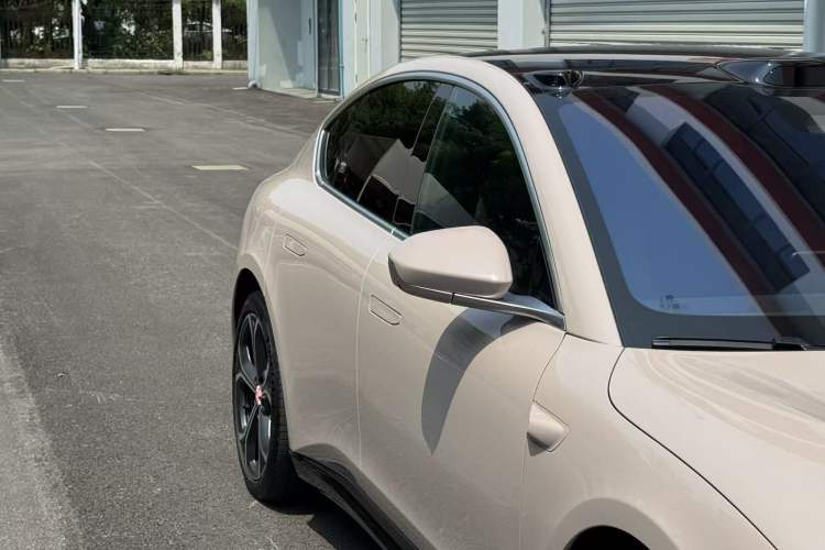 Used Nio ET5 2025 75 kWh Exterior 3