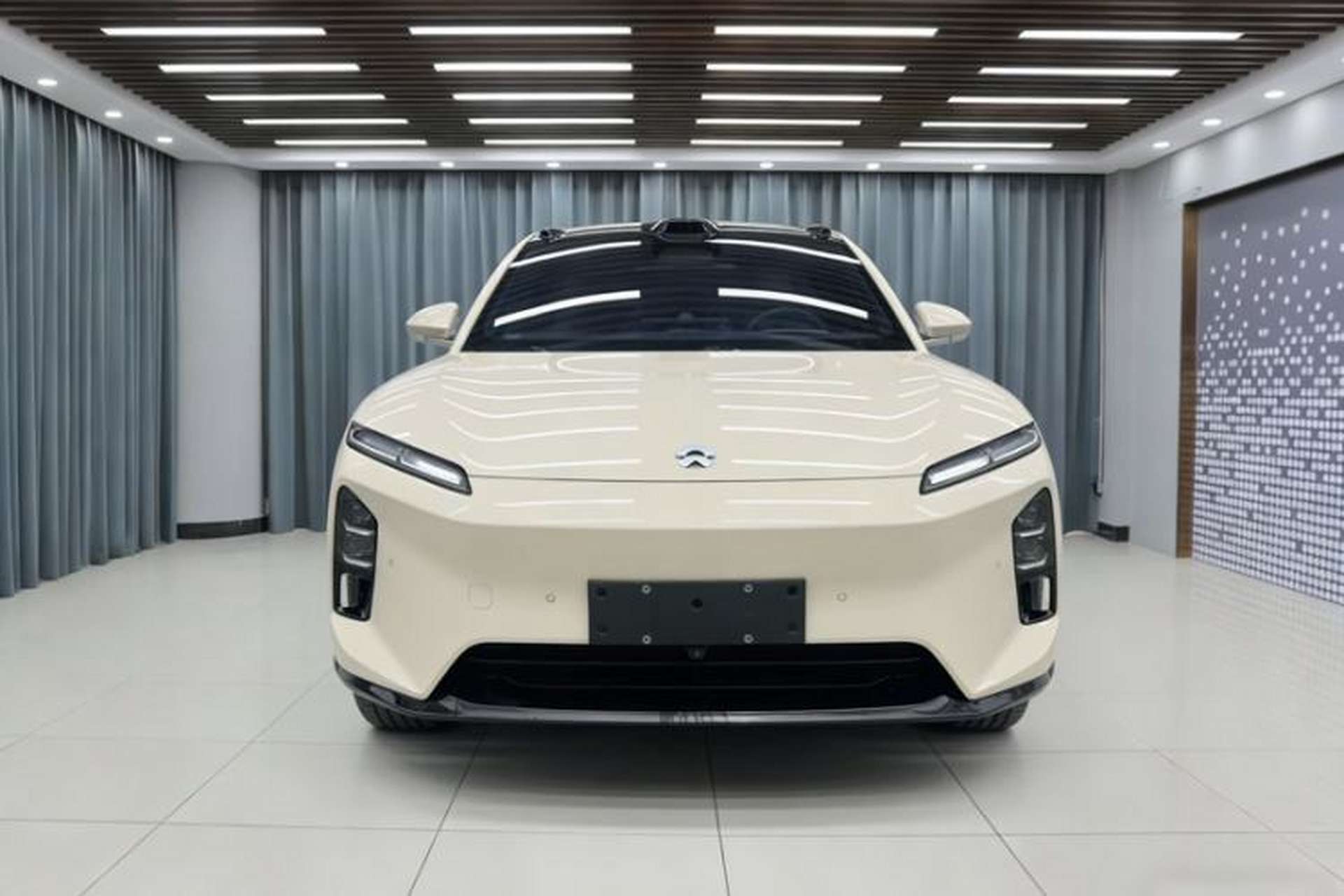 Used Nio ET5 2025 75 kWh Exterior 5
