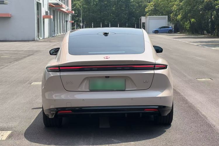 Used Nio ET5 2025 75 kWh Exterior 5