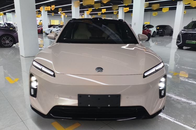 Used Nio ET5 2025 75 kWh Front