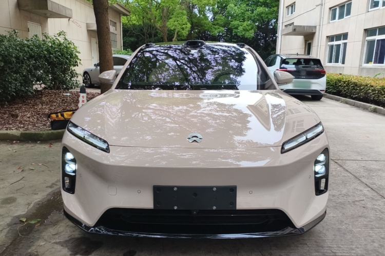 Used Nio ET5 2025 75 kWh Front